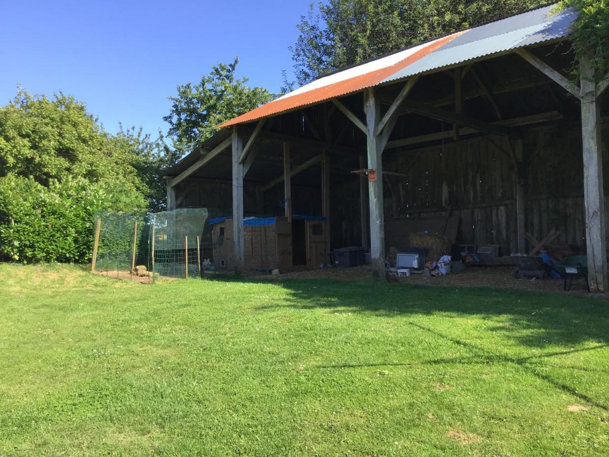 Les Petits Champs Apartman Buais-les-Monts Kültér fotó