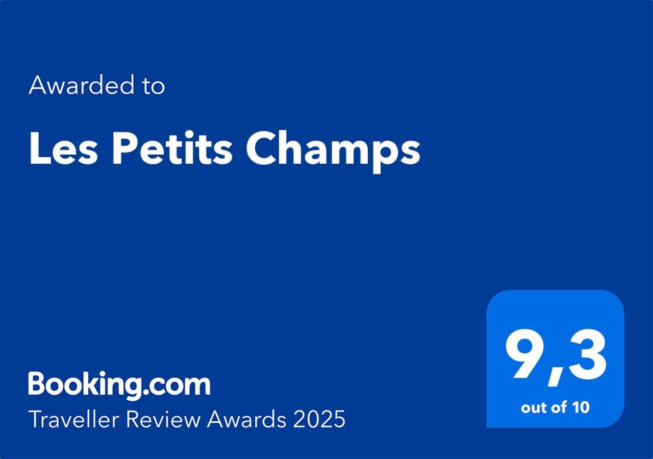 Les Petits Champs Apartman Buais-les-Monts Kültér fotó
